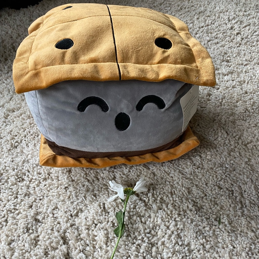 The most adorable plush pillow and medium size. Looks like a little happ… - Picture 1 of 2